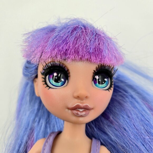 Rainbow High Violet Willow Doll Purple 2019 Read - Picture 6 of 10